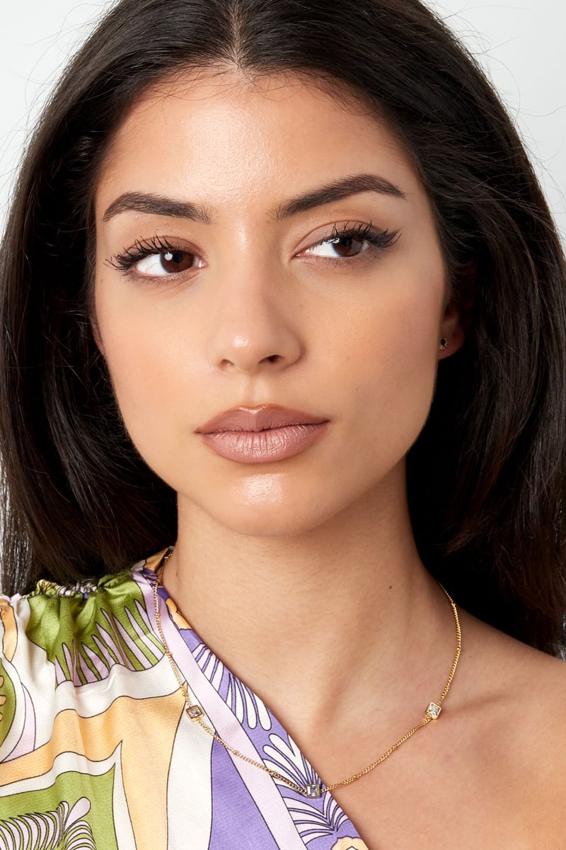 ketting vierkante steentjes