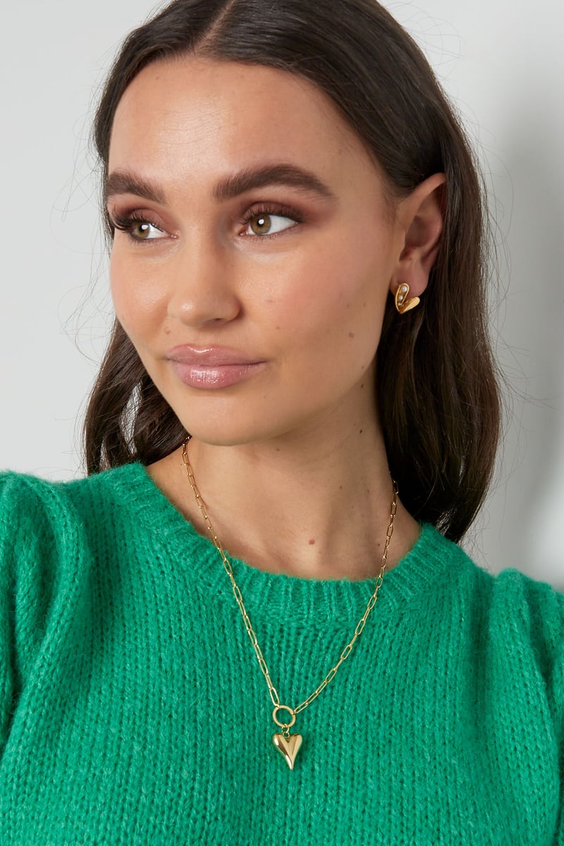 geschakelde ketting met hartje