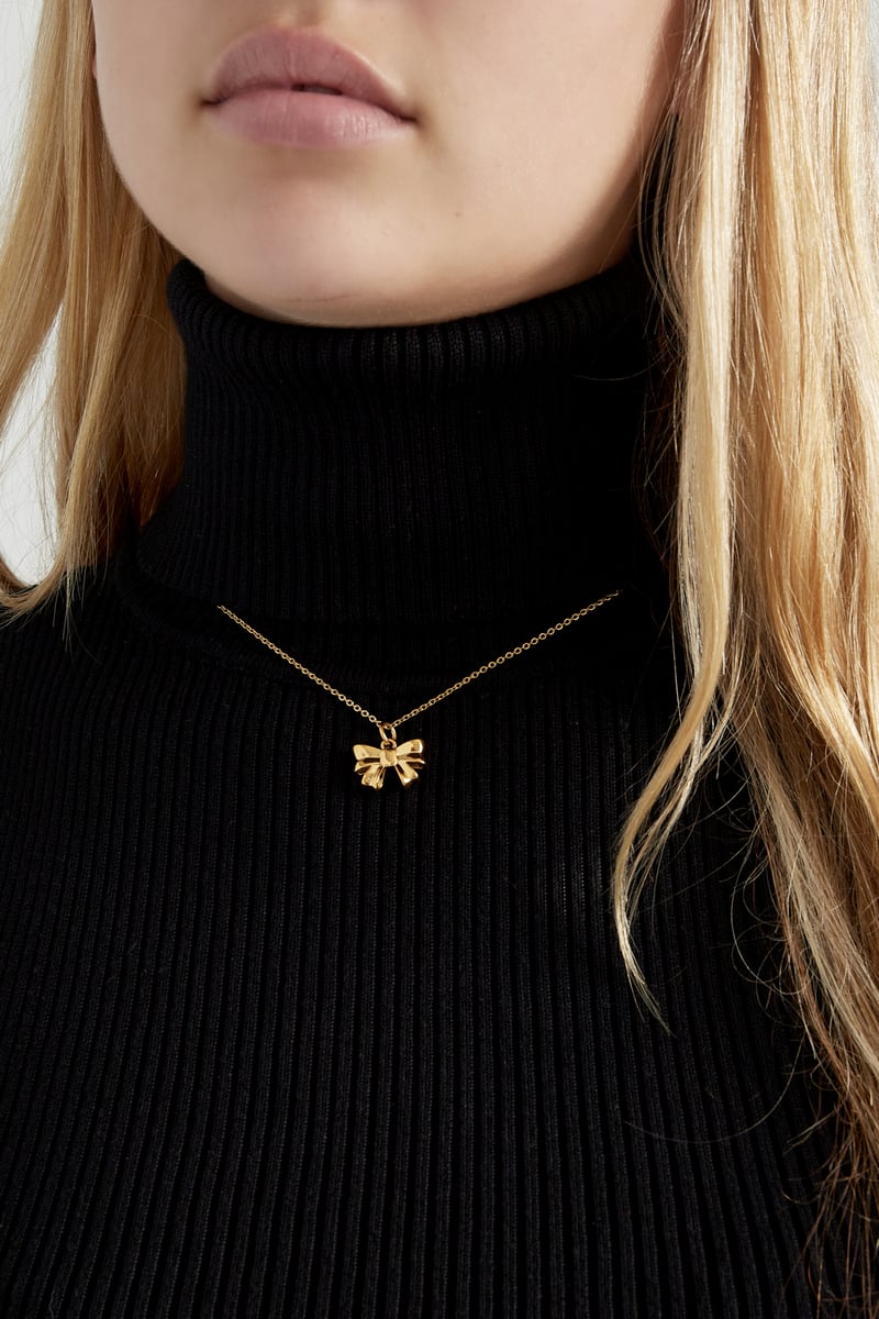 eenvoudige halsketting met strikhanger