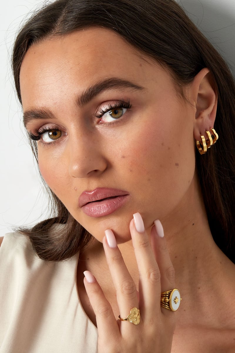 klaver ring met structuur