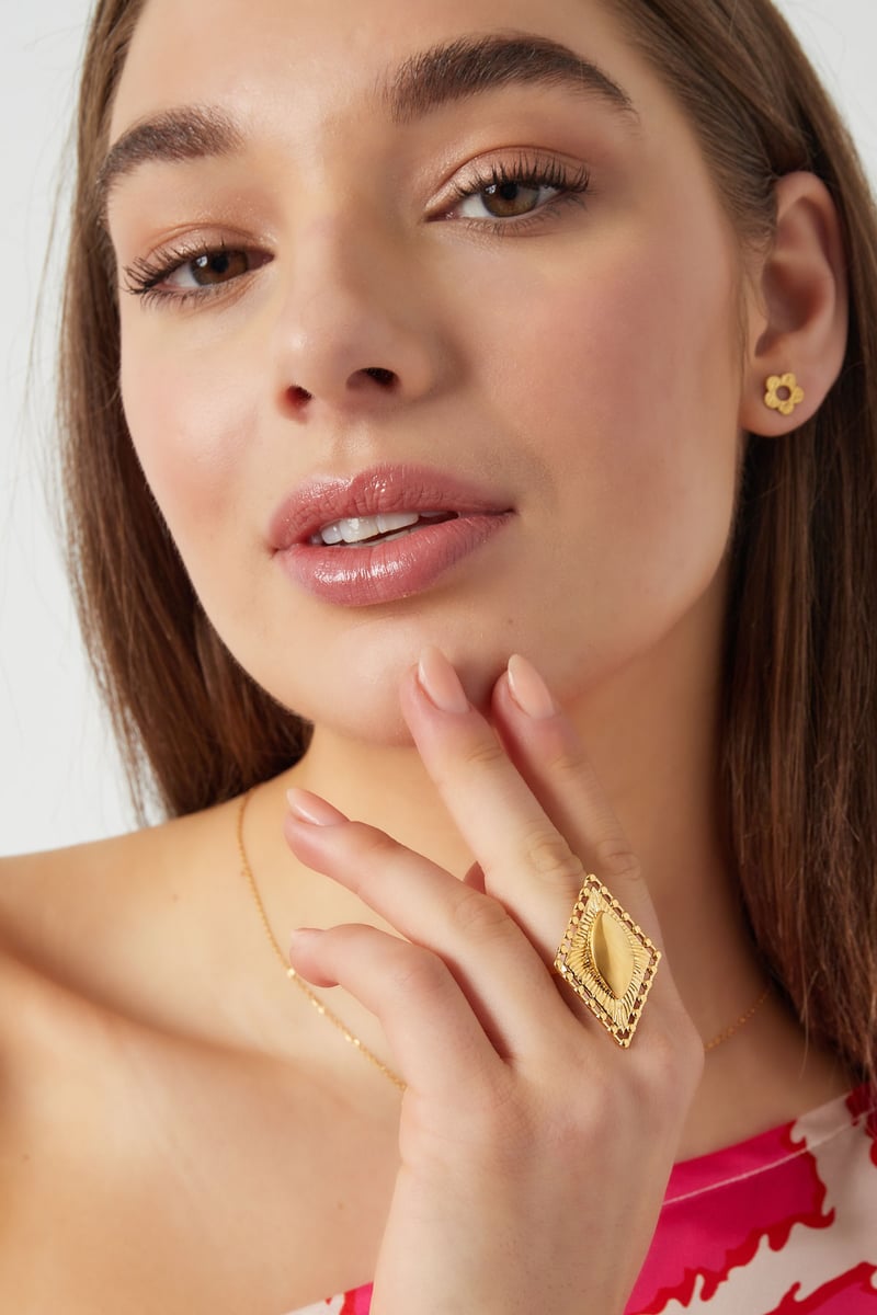 ring vintage ruit detail