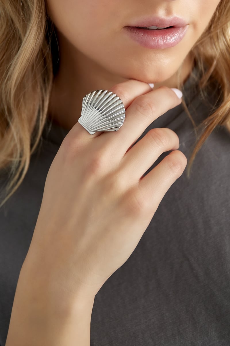 shell statement ring