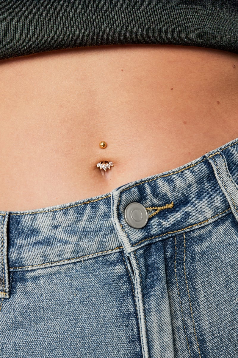 navelpiercing twinkle belly