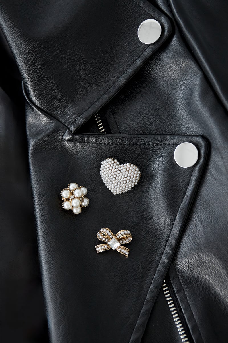 glamour brooches - wit 