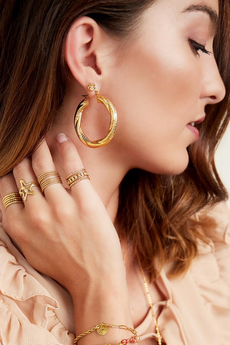 Hoepels gedraaid groot Goud kleur Stainless Steel