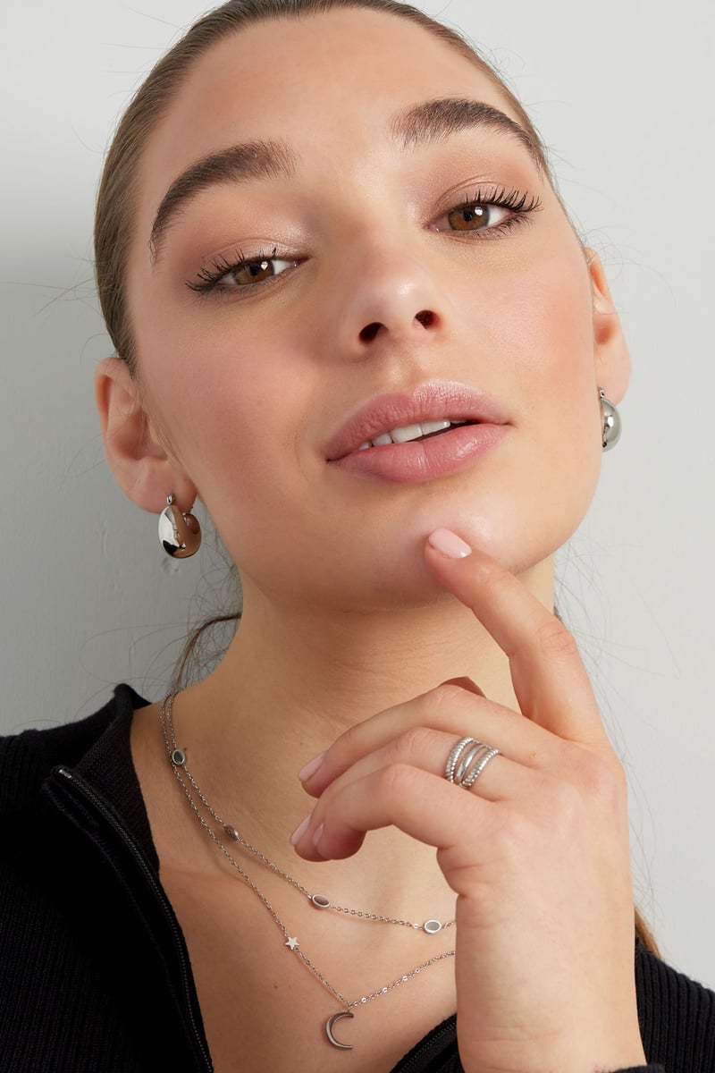 grove halve maan mini oorbellen