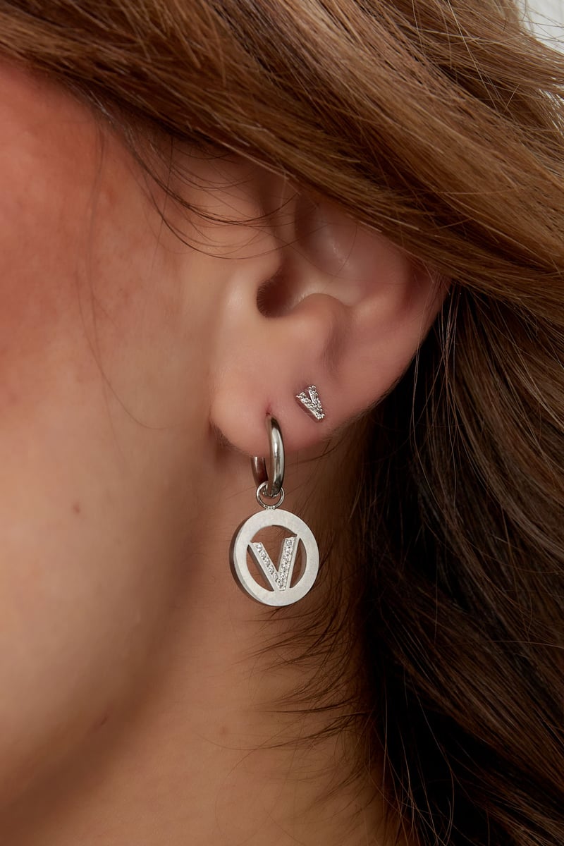 oorbellen rond v