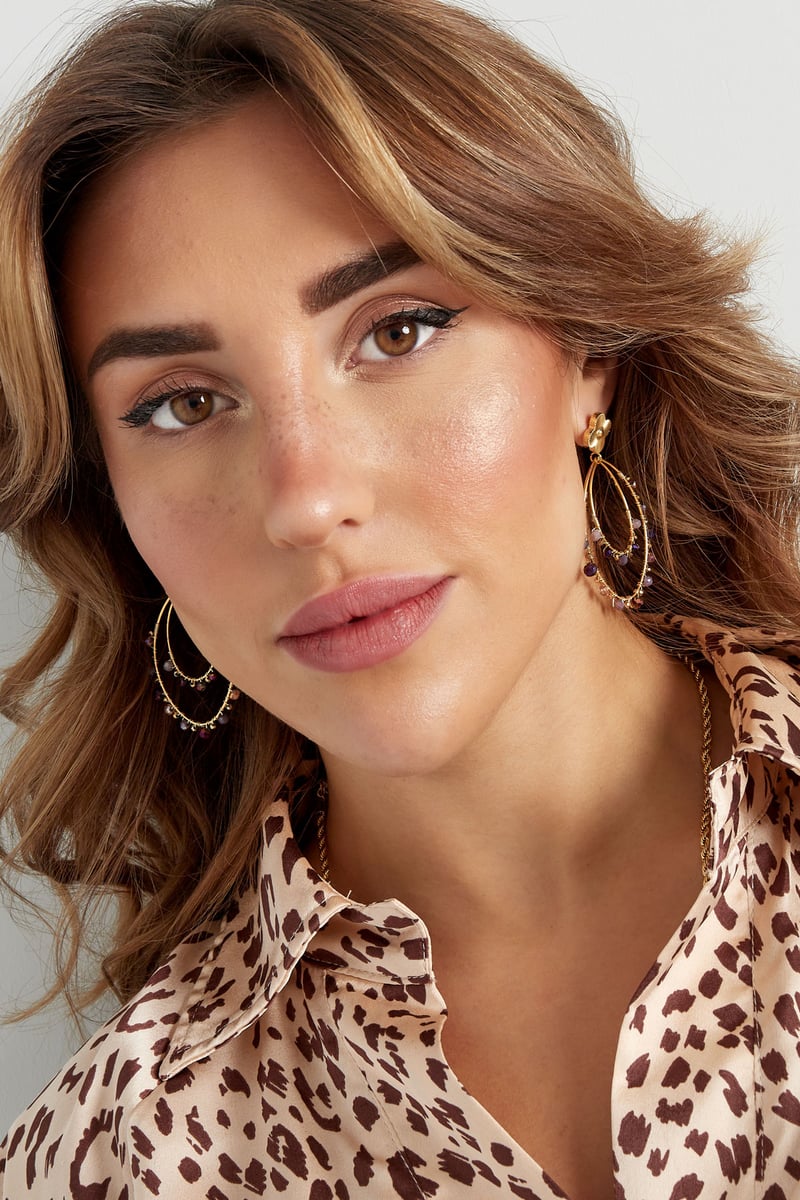 Oorbellen ovaal met kraaltjes - Goud kleur/zwart