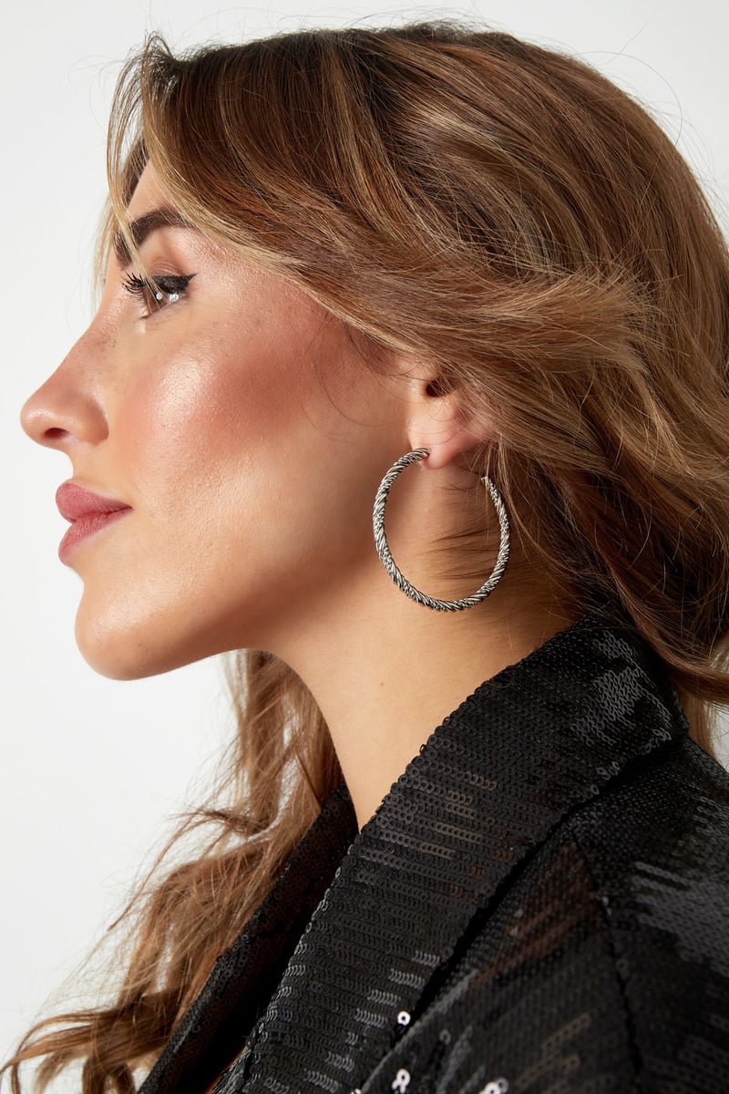 gedraaide oorringen groot