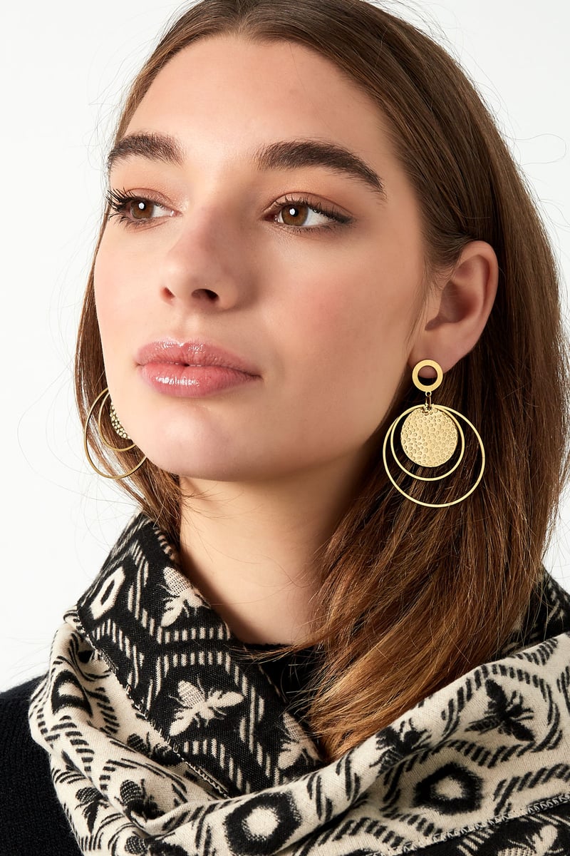 oorbellen verschillende ringen