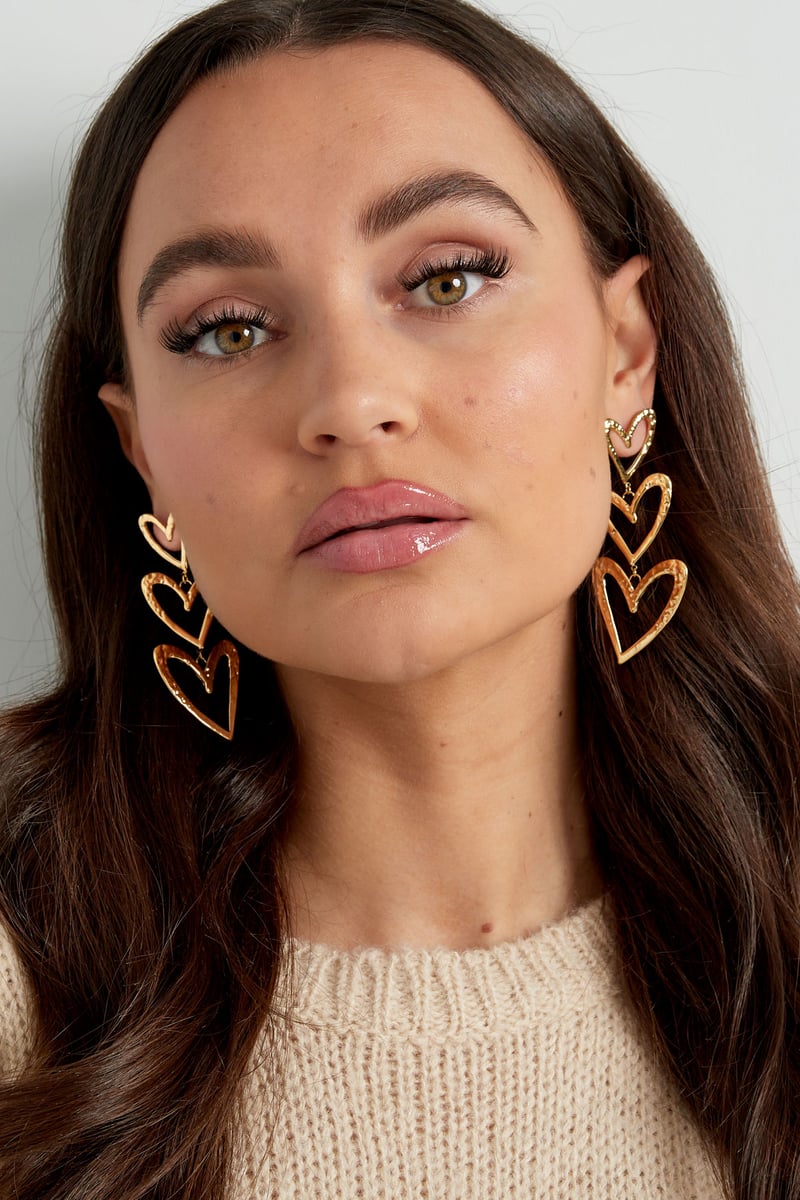 triple hart oorbel met structuur