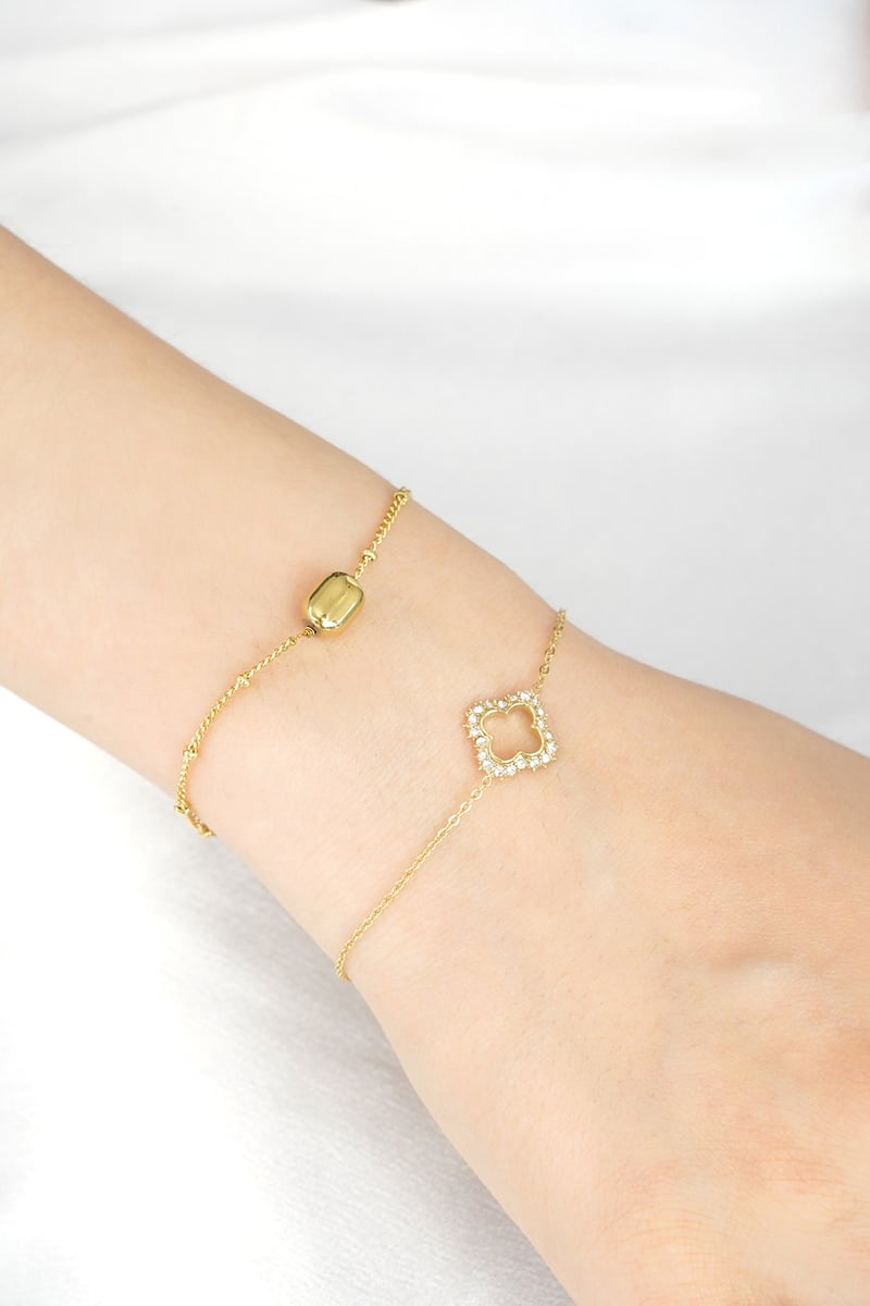 simpele armband met balletjes