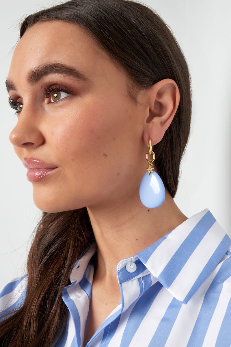 Oorbellen ovaal met zeester - licht blauw 