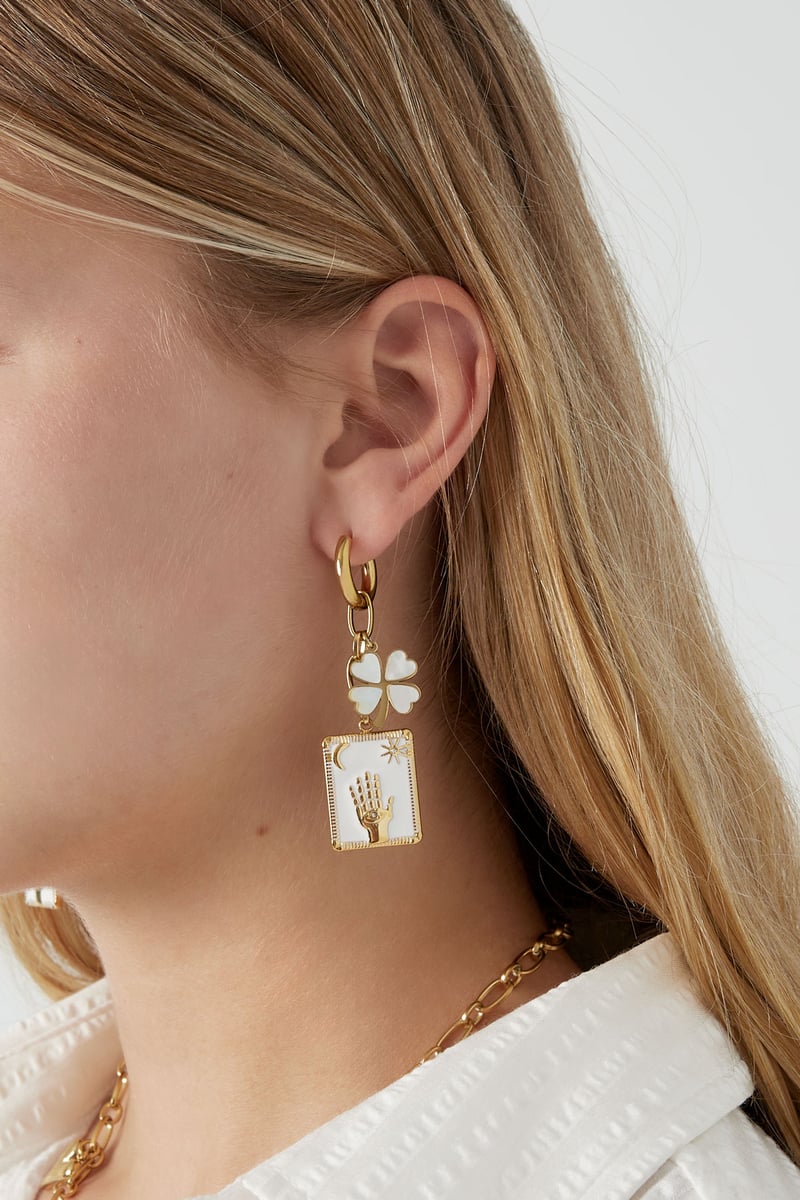 oorbellen raise your hand