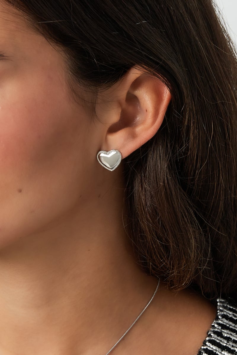 small heart studs oorbellen