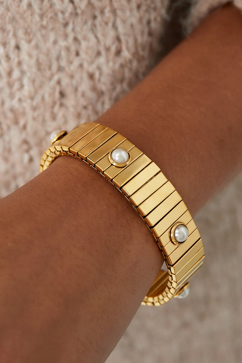 bold elegance armband