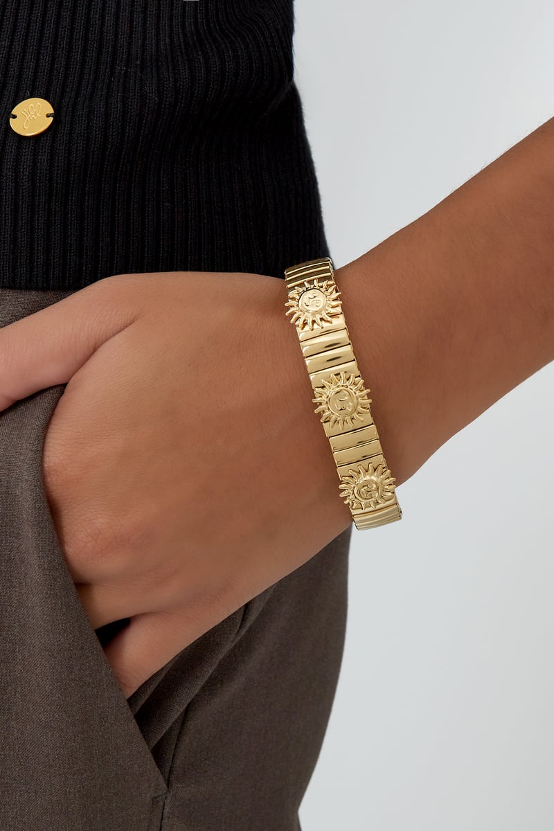 glow with the flow armband