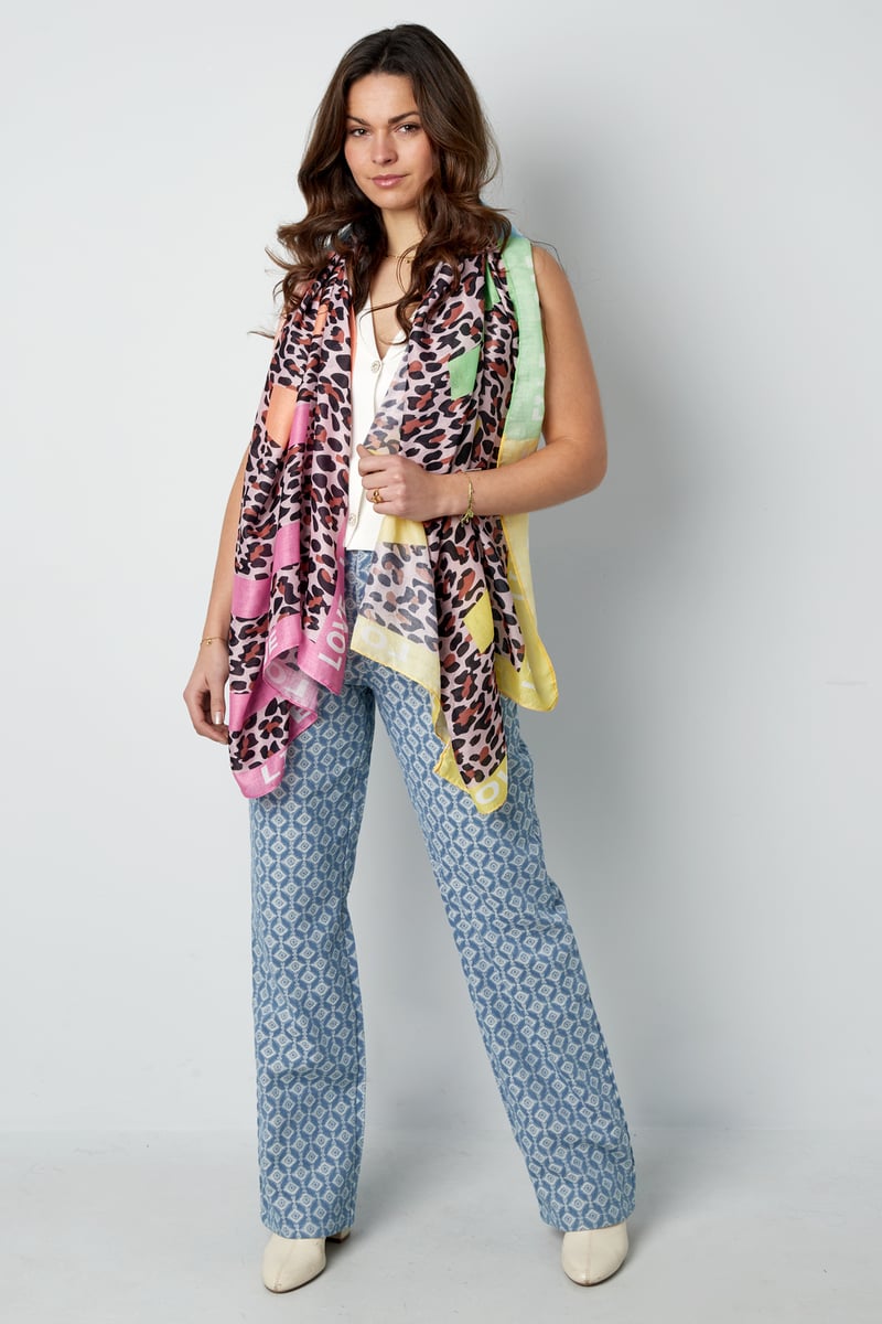 Sjaal festive panterprint - Roze multi