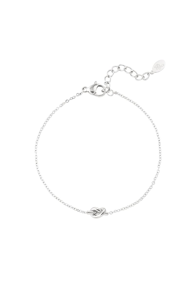 Simpele armband met geknoopte bedel