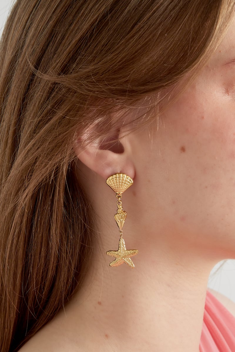 Drievoudige schelp oorbellen