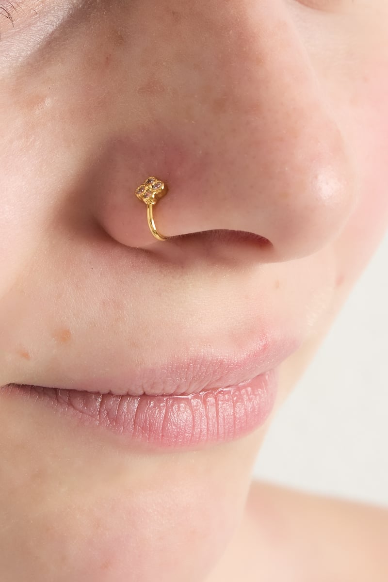 Neus- en oor cuff bloem