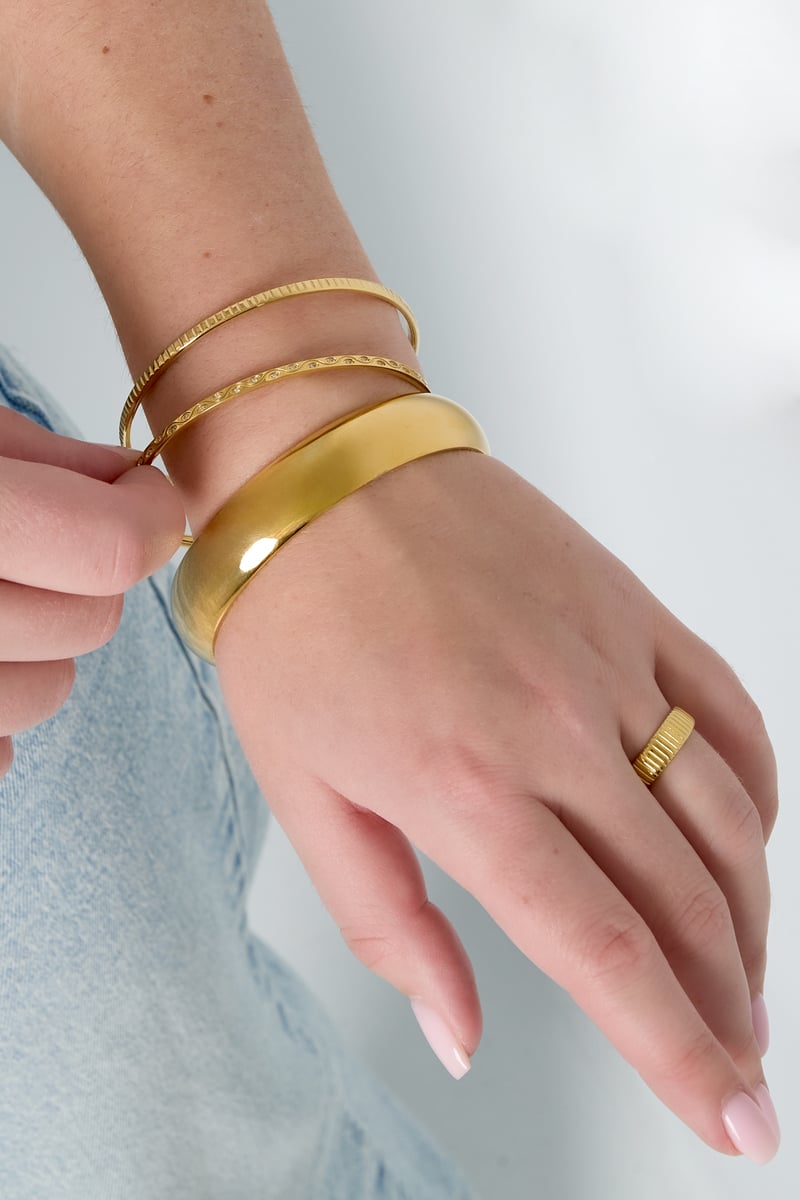 Strakke glanzende armband