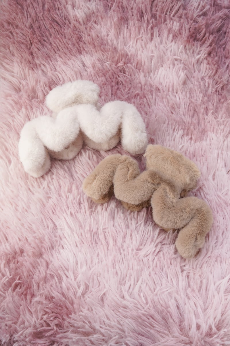 Haarklem fluffy zigzag - wit