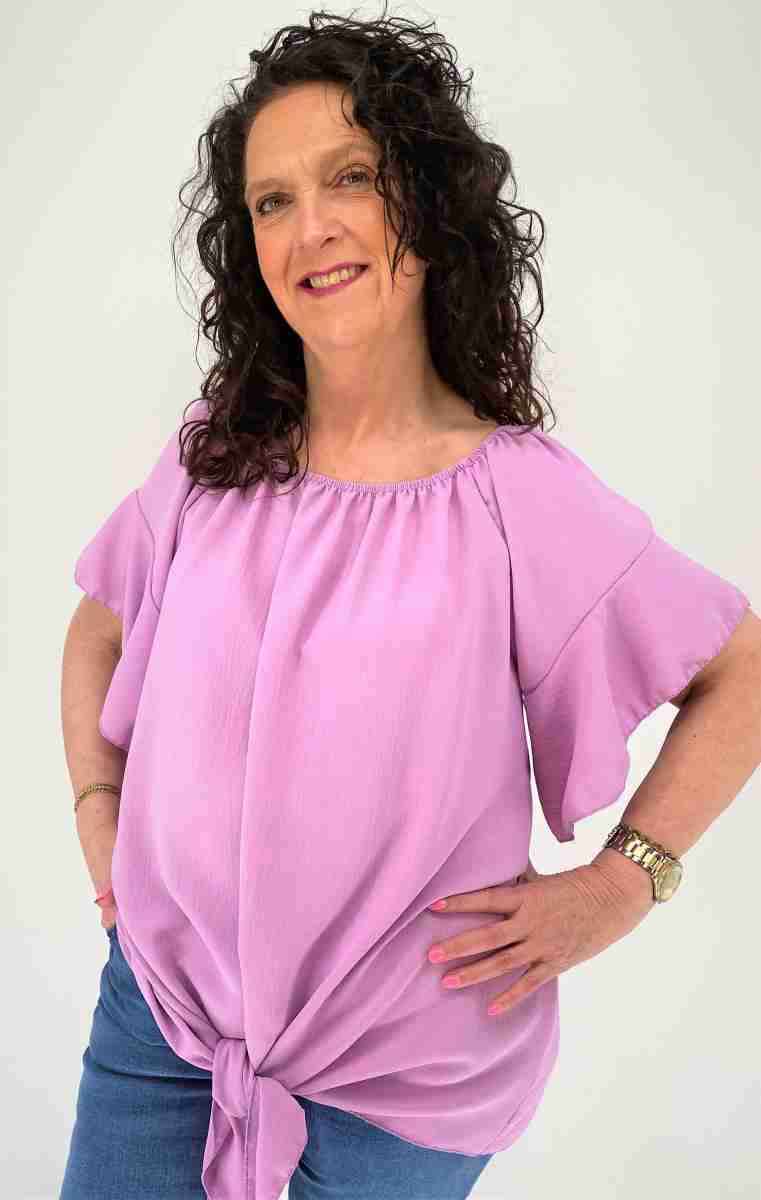 knoop off shoulder shirt