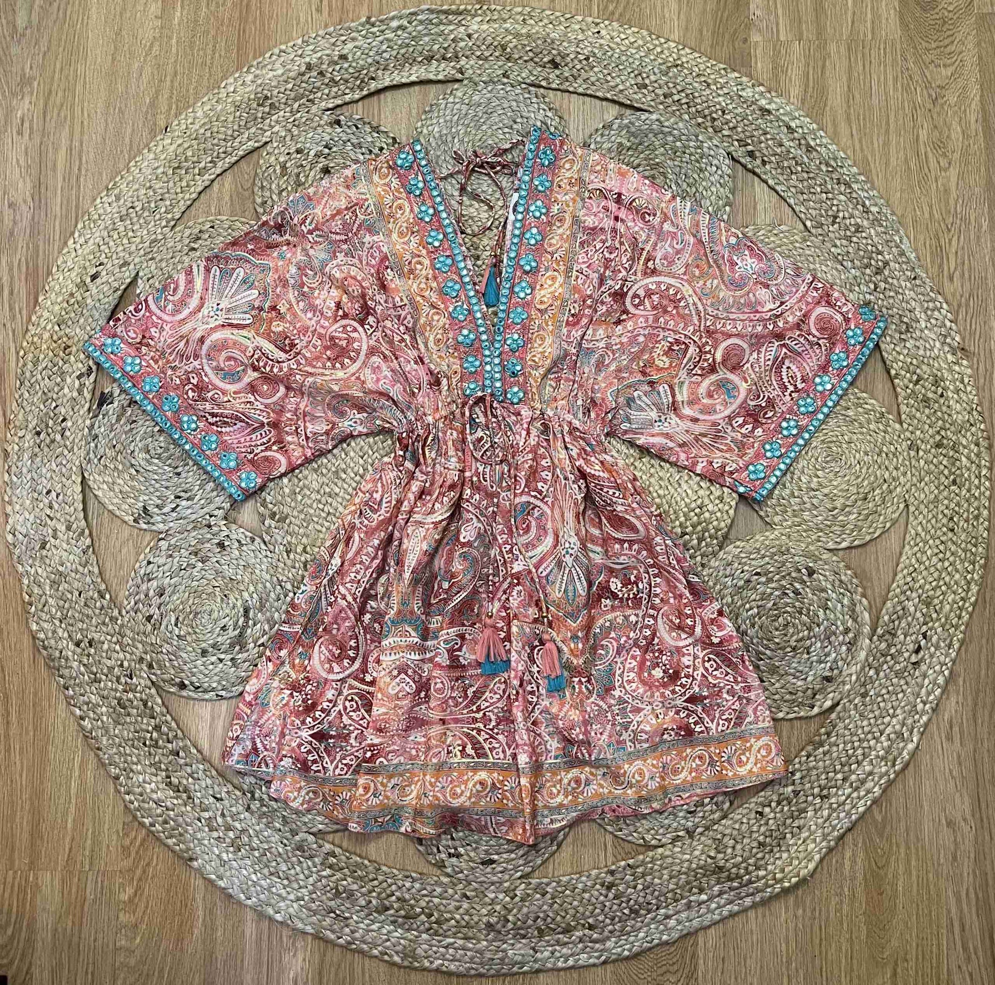 Ibiza Dress Kort Roze