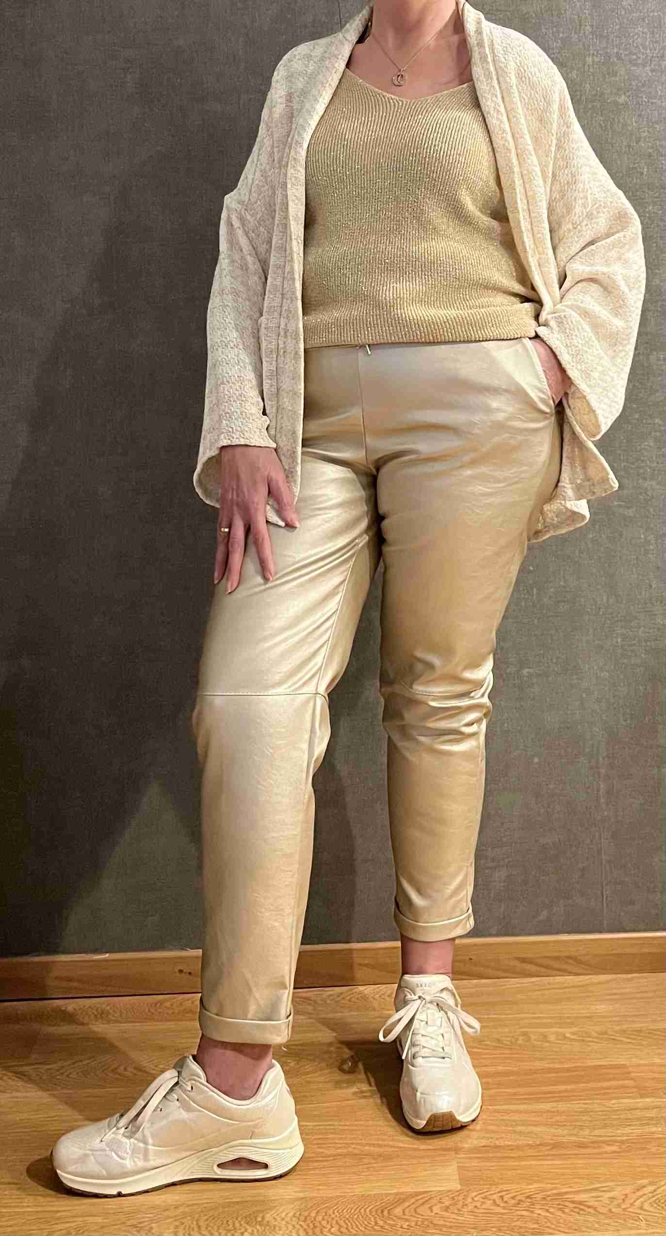 metallic off white chino broek