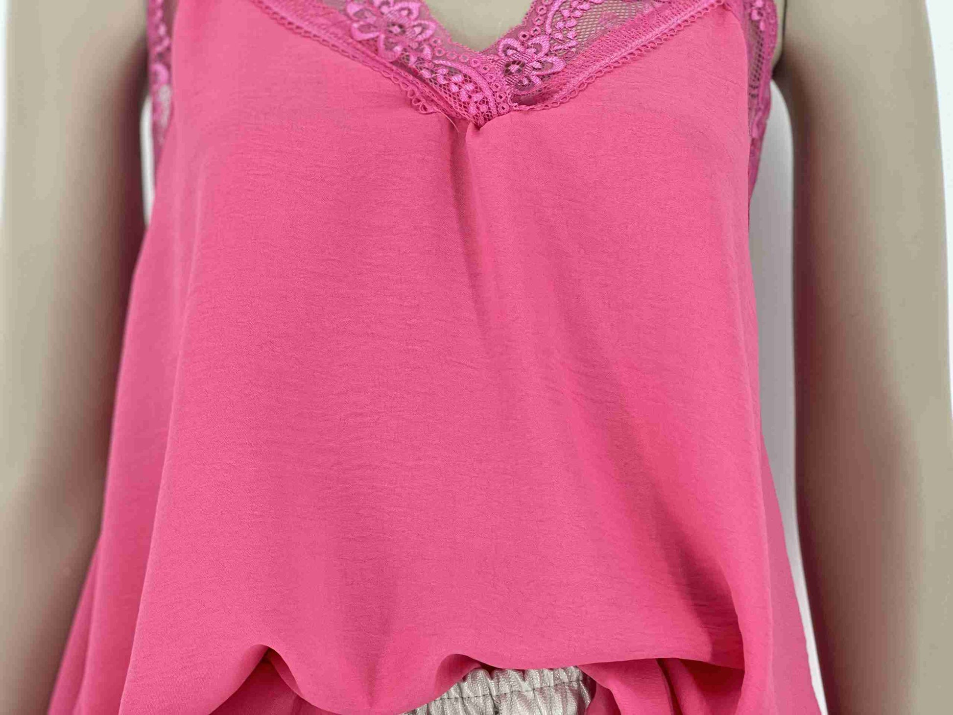 Basic Top met Kant Fuchsia