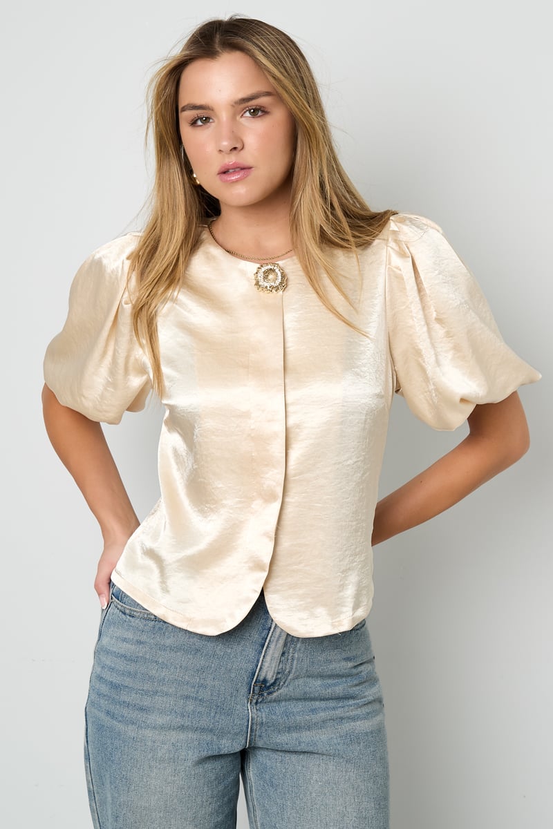 Statement top met pofmouwen