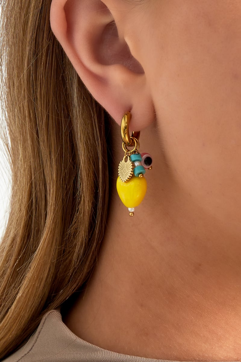 Citroenoorbellen met bedeltjes