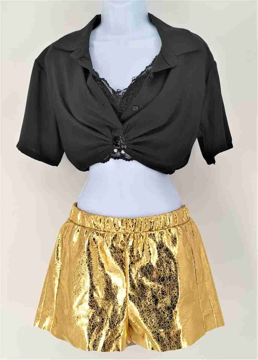 METALLIC SHORT GOUD