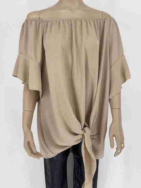 knoop off shoulder shirt