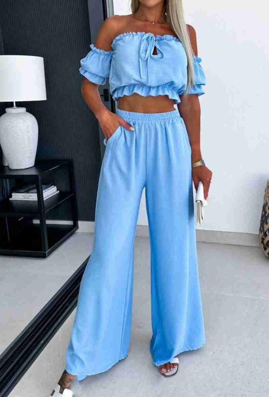 Set Broek met Off Shoulder Croptop