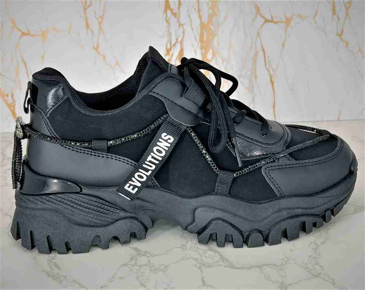 trendy sneaker