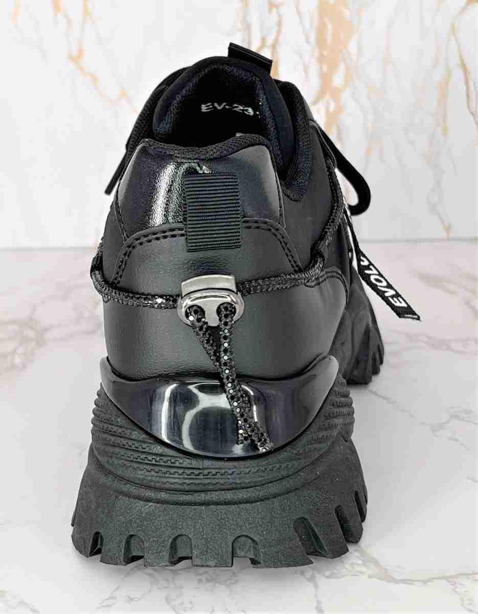 trendy sneaker
